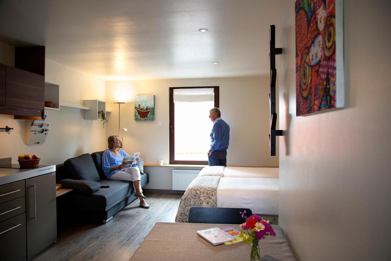 Vakantieverblijf Volmolen B&B Maaseik Exteriör bild