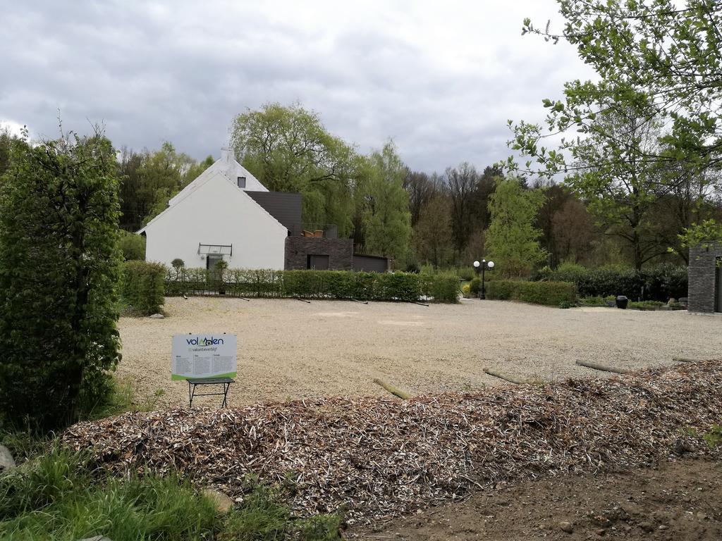 Vakantieverblijf Volmolen B&B Maaseik Exteriör bild