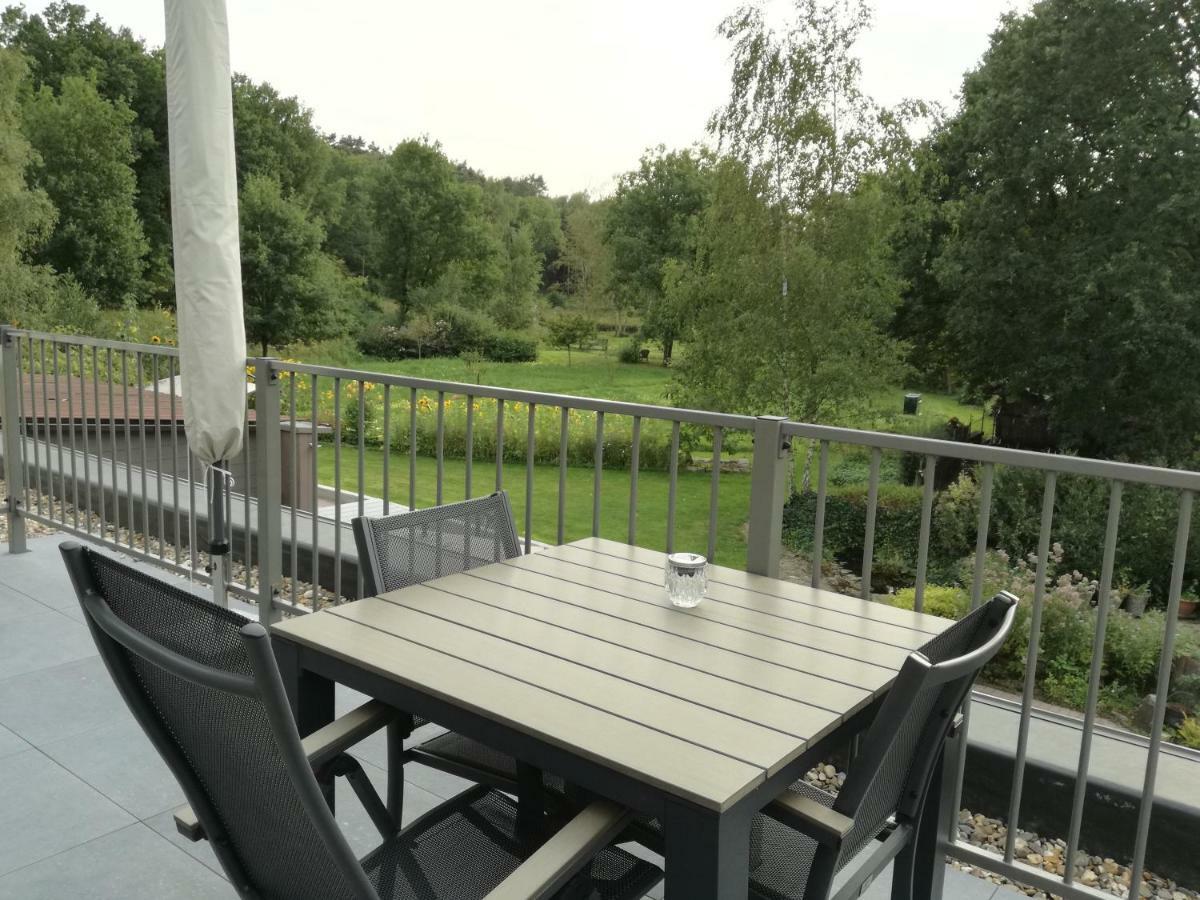 Vakantieverblijf Volmolen B&B Maaseik Exteriör bild